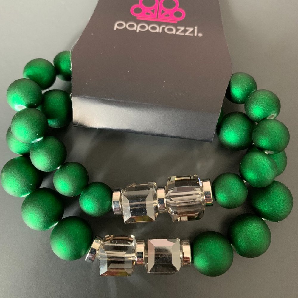 Paparazzi Shopaholic Showdown Showdown Green Bracelet